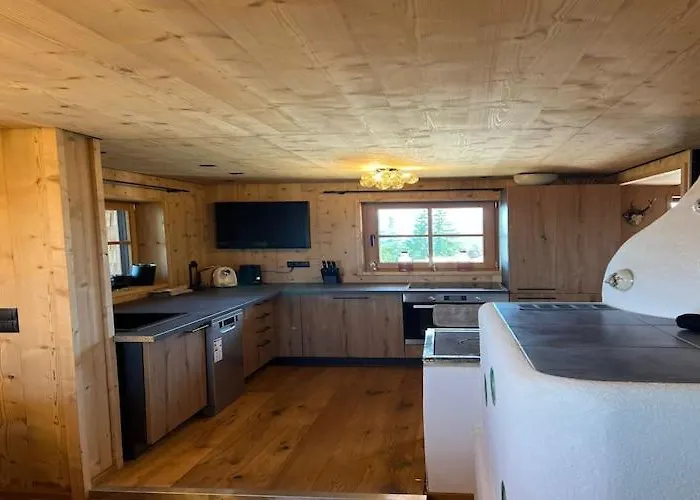 بيت للعطل Panoramic Hut In The Area