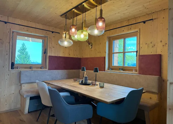 Panoramic Hut In The Area